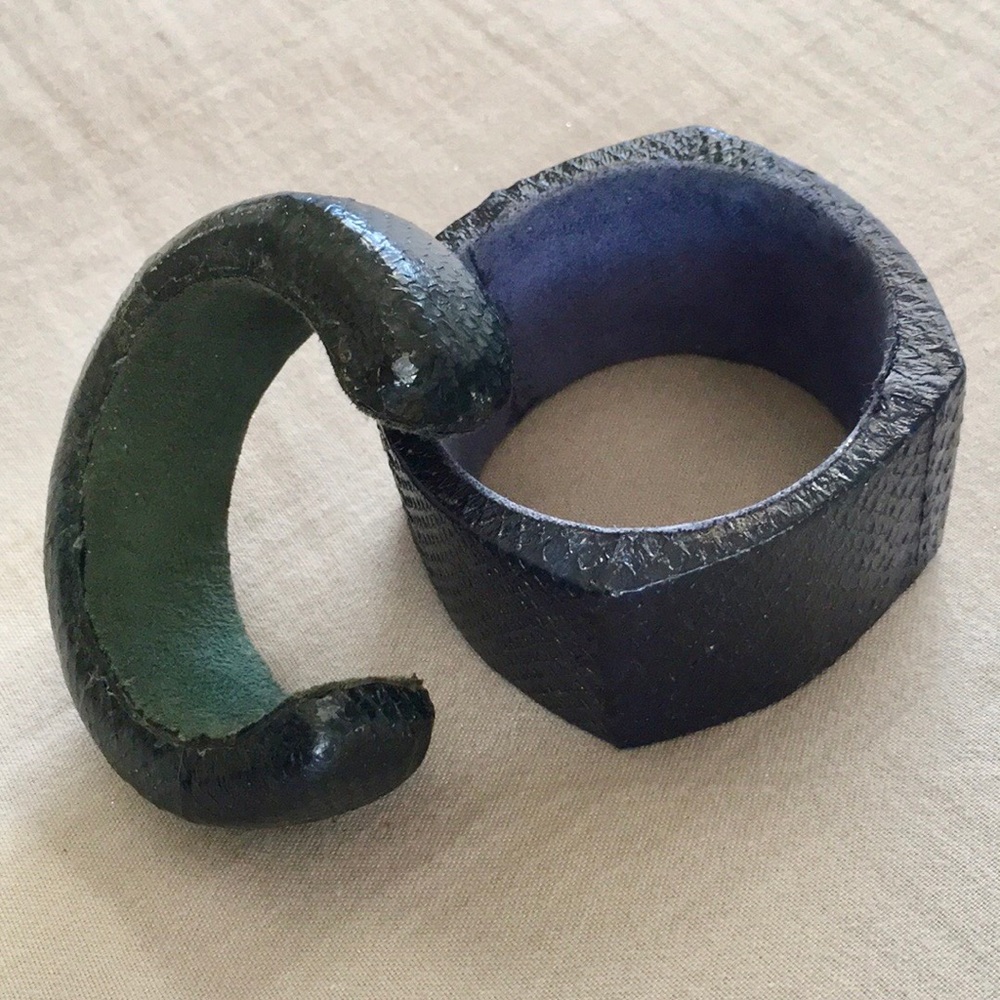 2 bracelets
